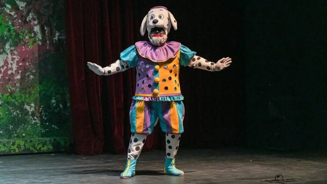 Antalya’da İnteraktif Çocuk Oyunu Dino Ormanı Büyüledi! 3